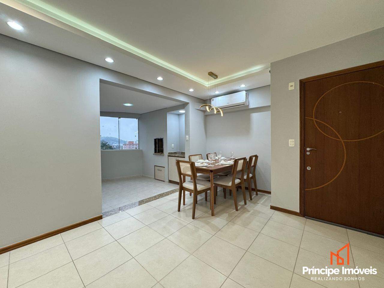 Apartamento para aluguel em Joinville, Santo Antônio, 2 quartos: 