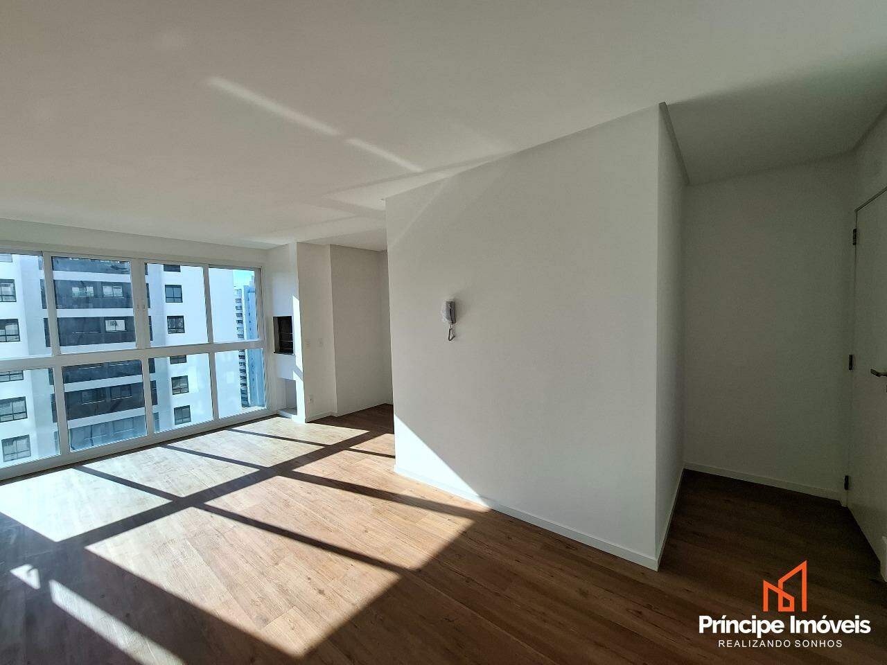 Apartamento à venda em Joinville, Centro, 2 quartos: 