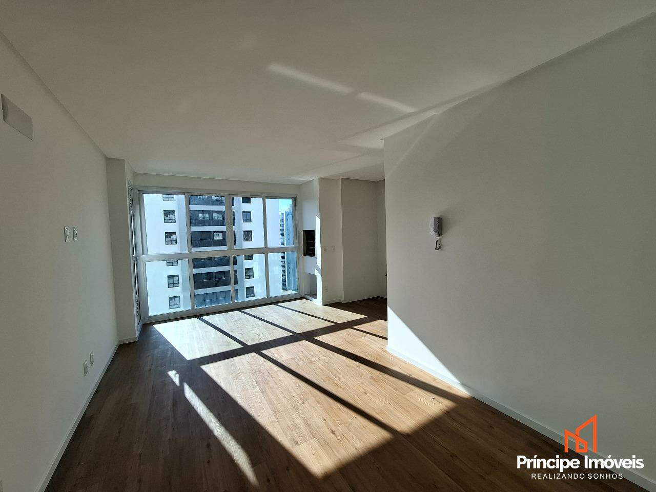 Apartamento à venda em Joinville, Centro, 2 quartos: 