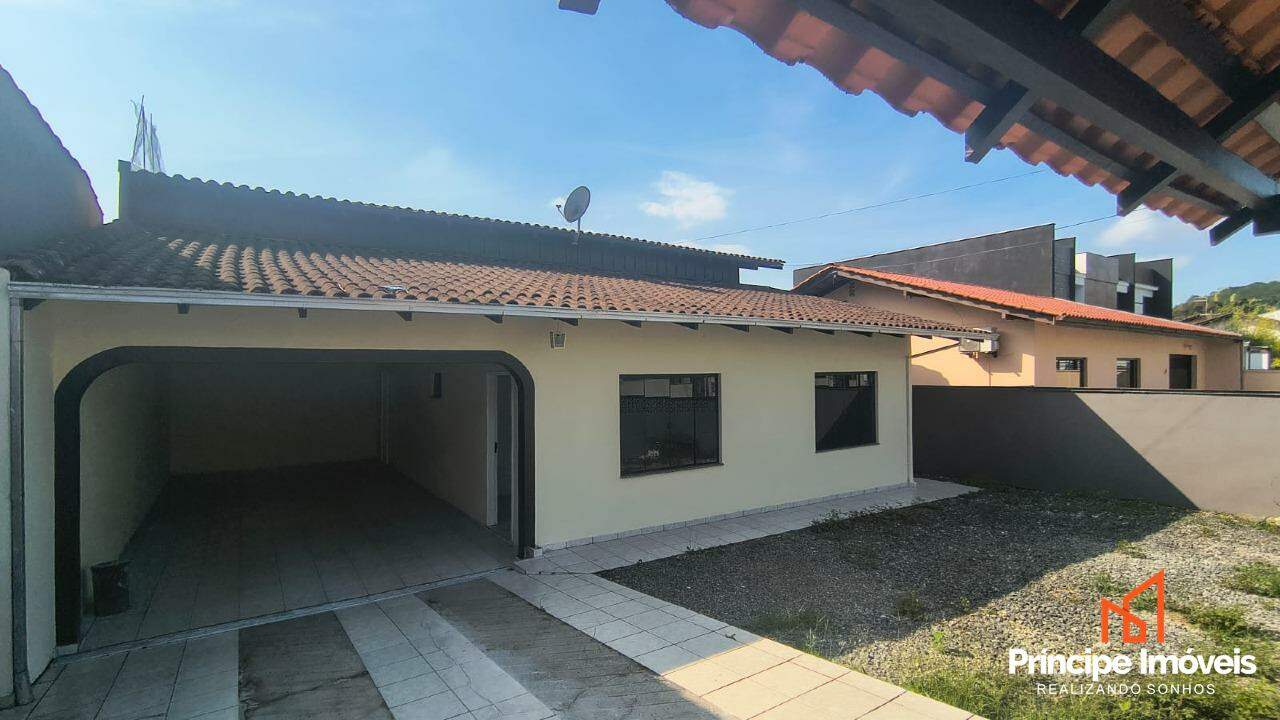 Casa para aluguel em Joinville, Nova Brasília, 4 quartos: 