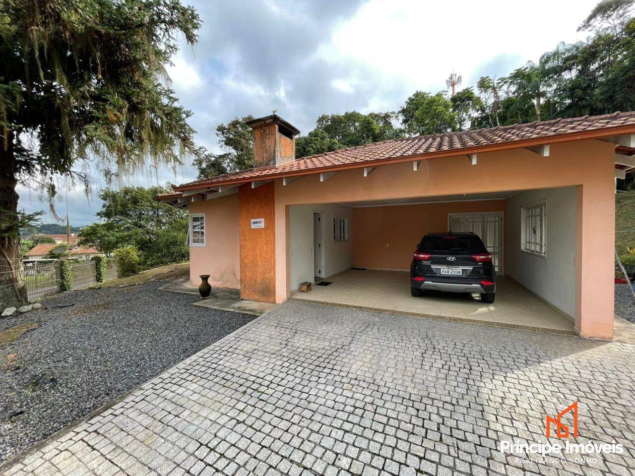 Casa à venda em Joinville, Floresta, 3 quartos: 