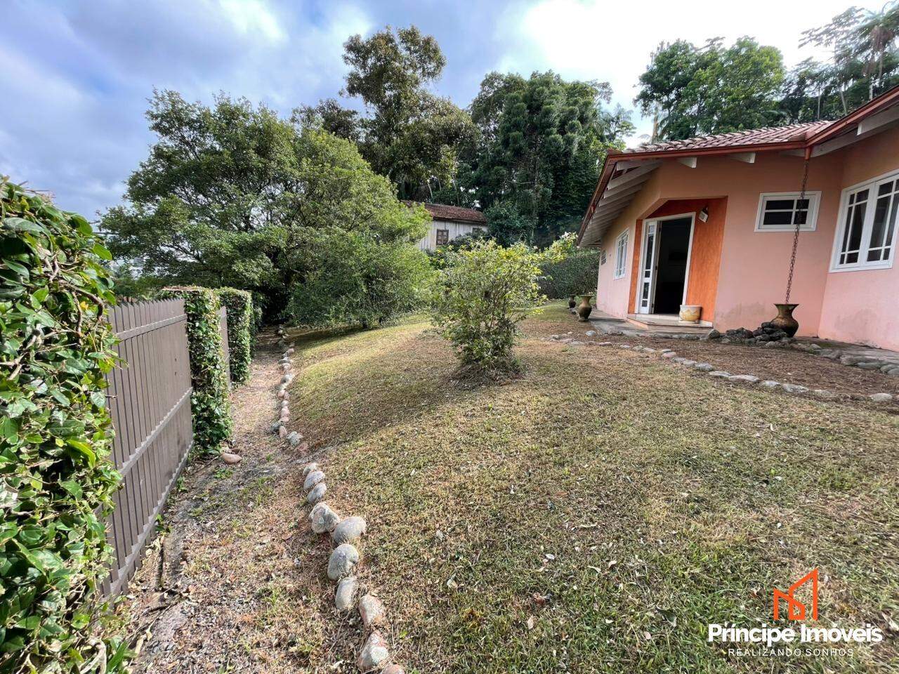 Casa à venda em Joinville, Floresta, 3 quartos: 