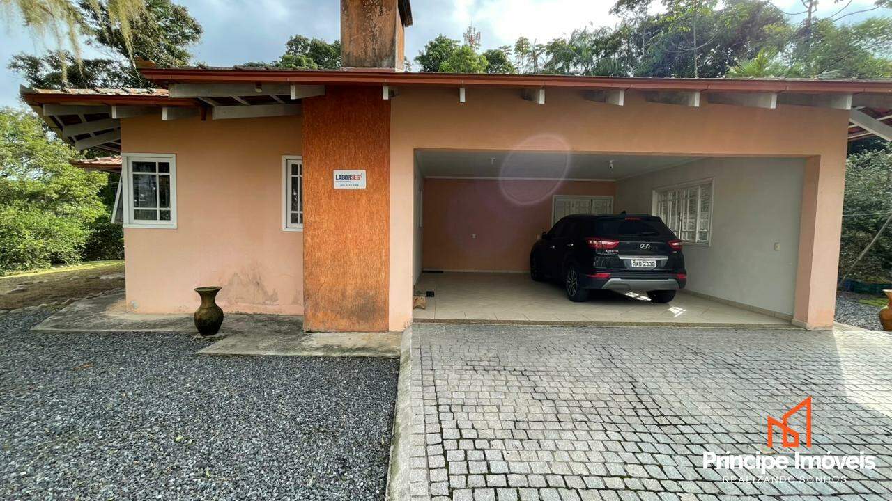Casa à venda em Joinville, Floresta, 3 quartos: 