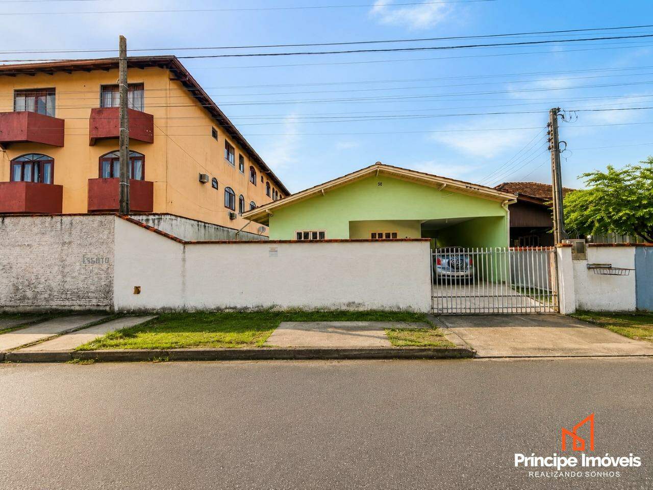 Casa à venda em Joinville, Floresta, 3 quartos: 