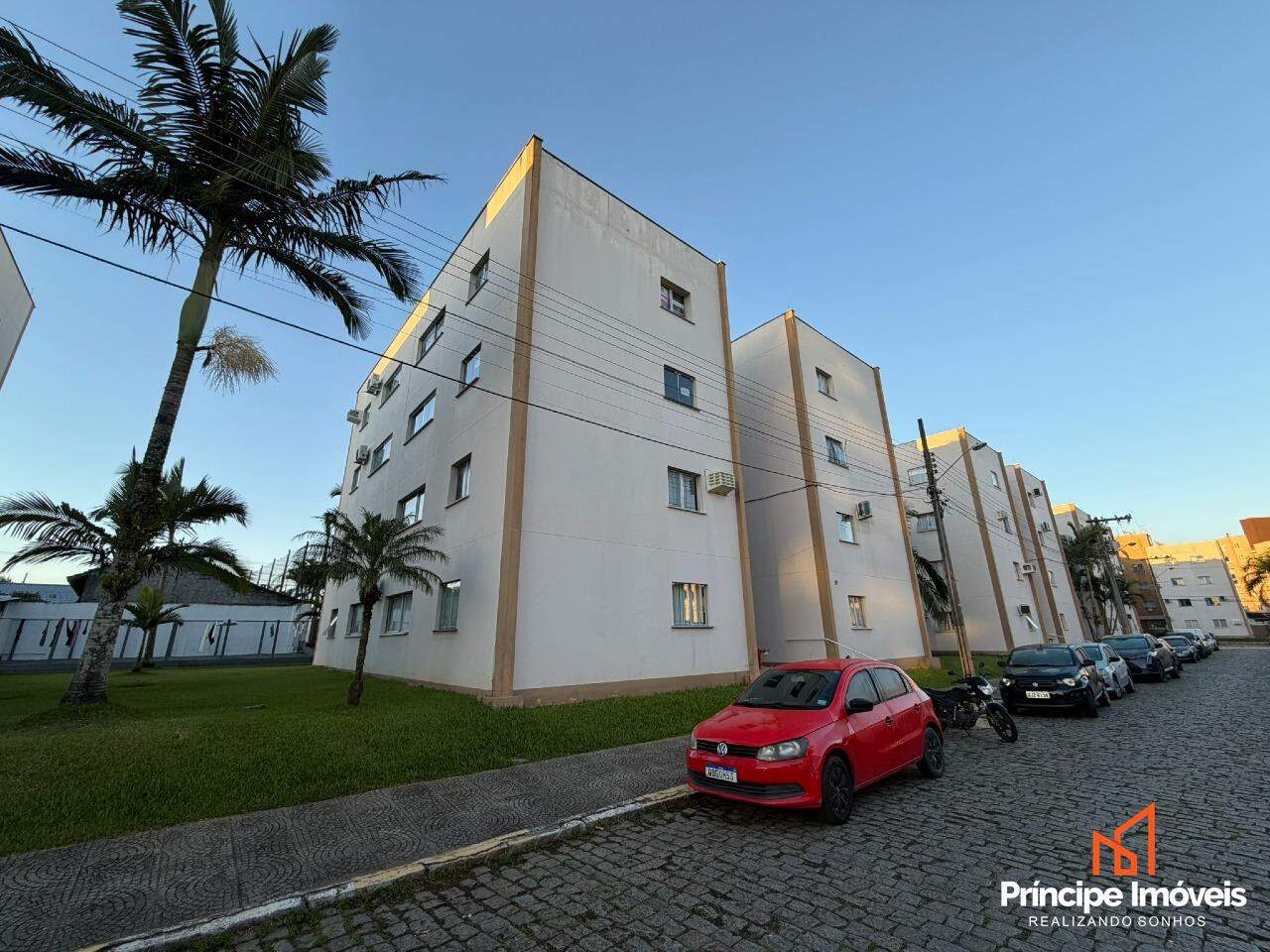 Apartamento à venda em Joinville, Guanabara, 2 quartos: 