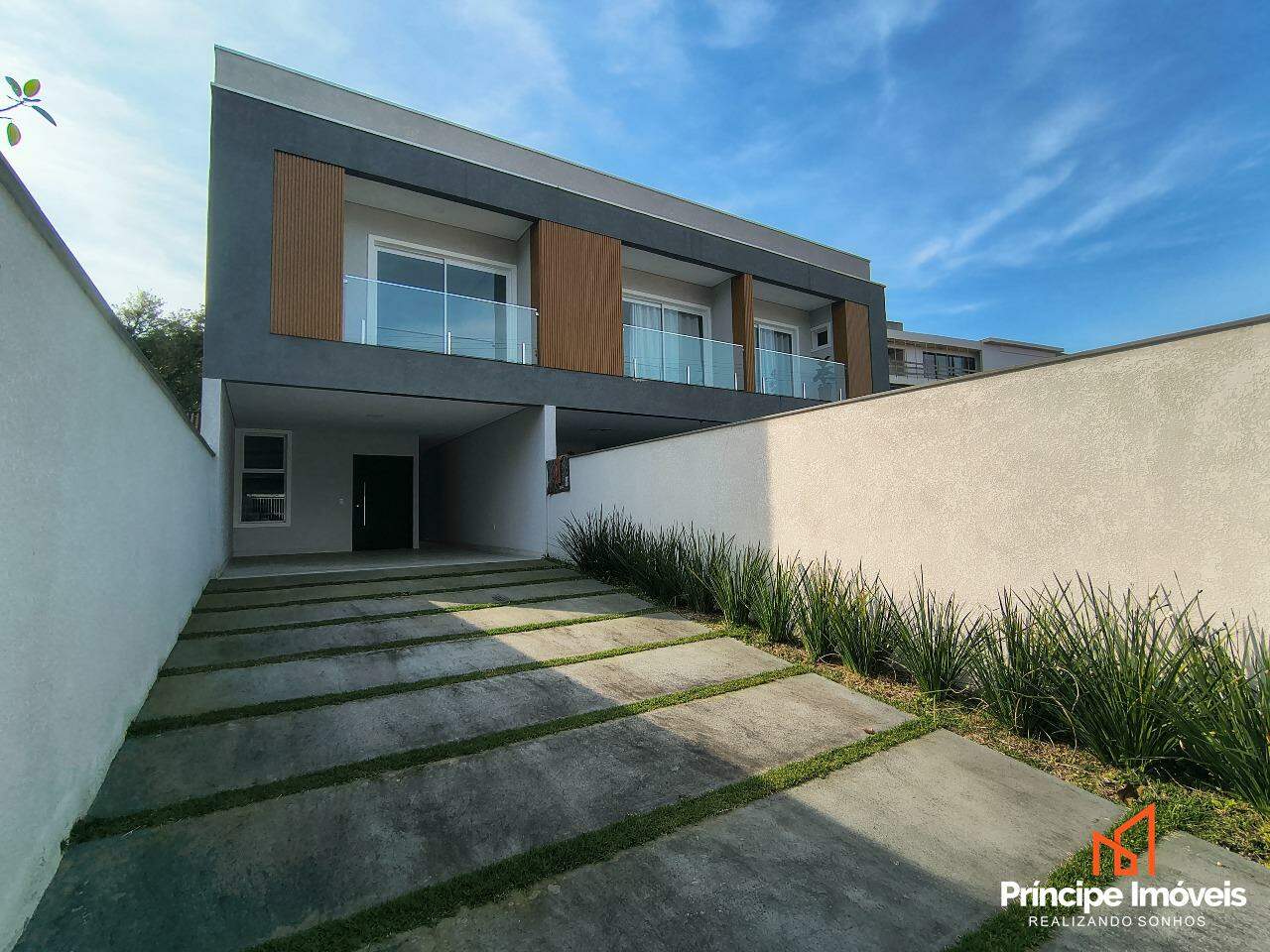 Geminado à venda em Joinville, Floresta, 3 quartos: 