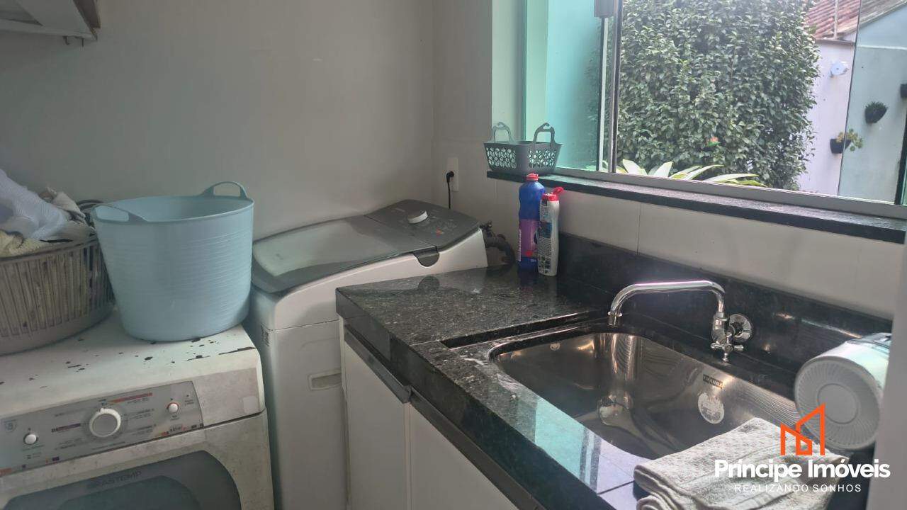 Casa para aluguel em Joinville, Boehmerwald, 3 quartos: 