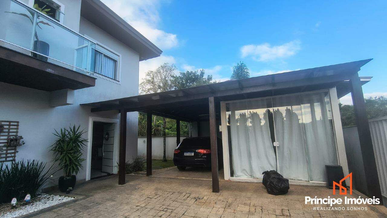 Casa para aluguel em Joinville, Boehmerwald, 3 quartos: 