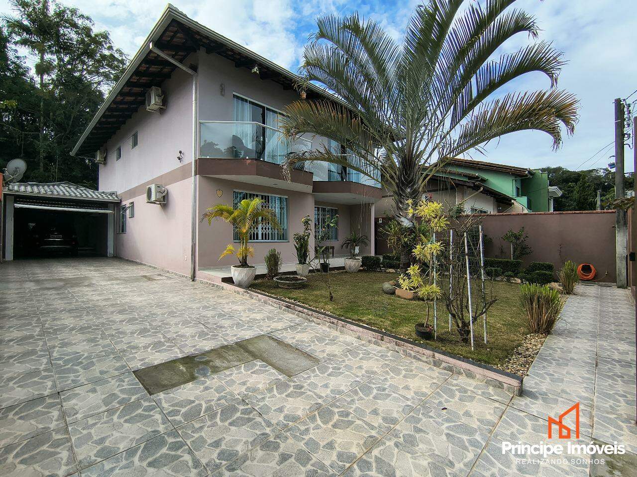 Casa à venda em Joinville, Floresta, 4 quartos: 