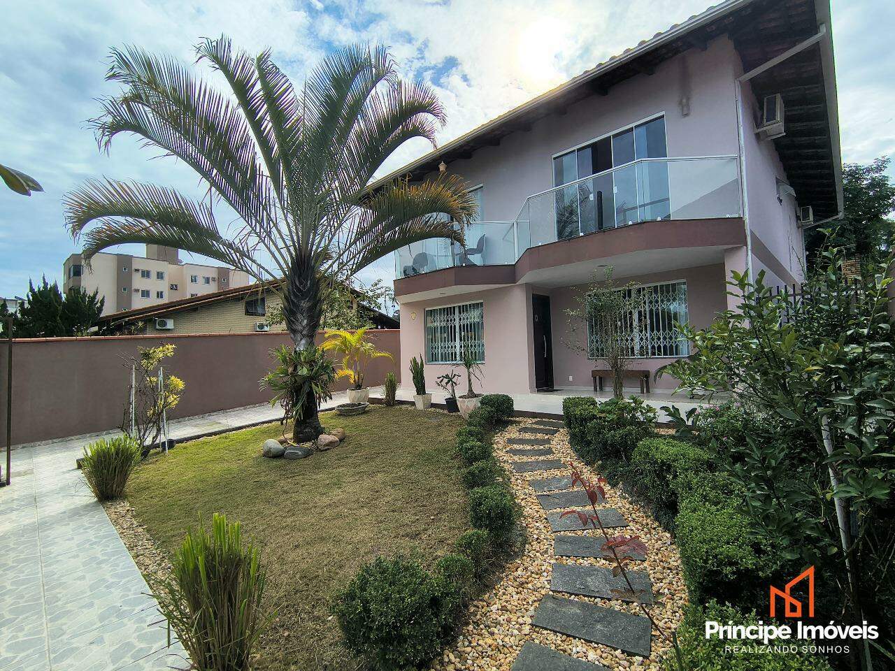 Casa à venda em Joinville, Floresta, 4 quartos: 