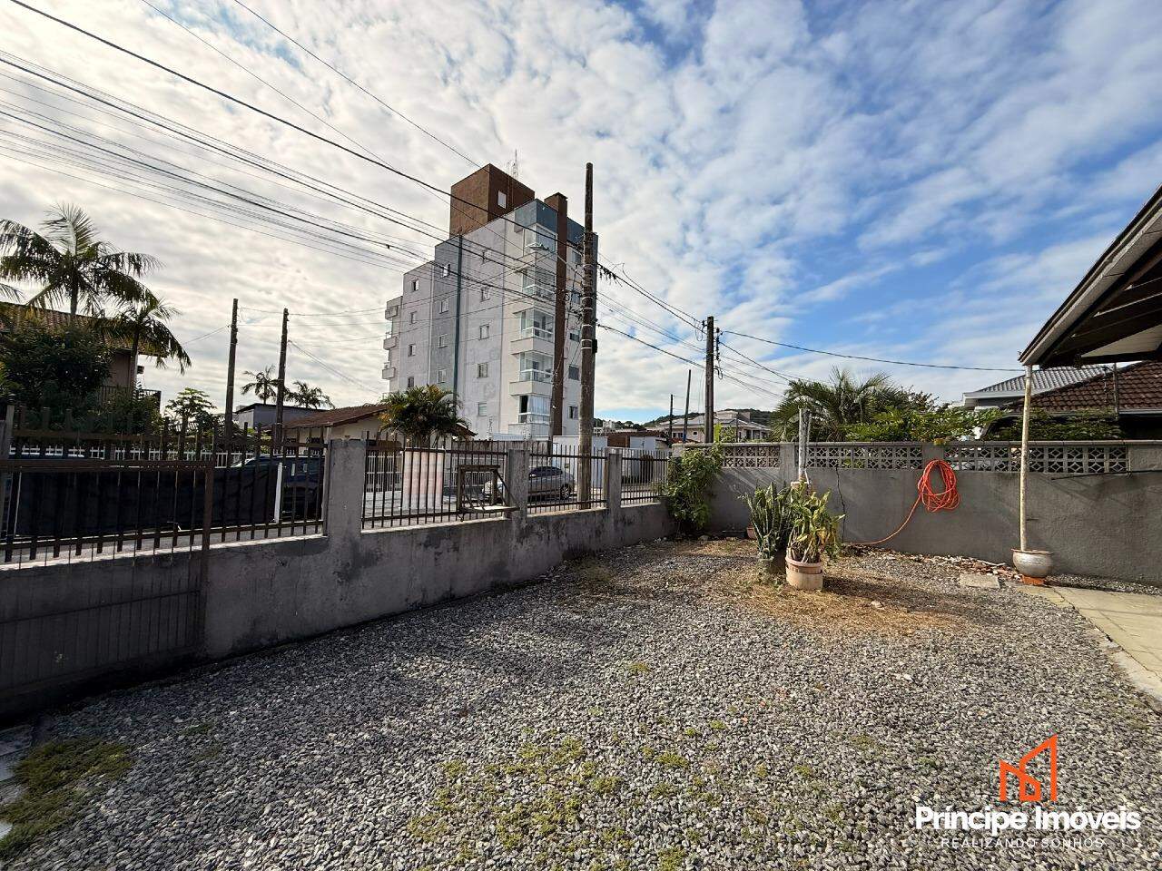 Casa à venda em Joinville, Guanabara, 3 quartos: 