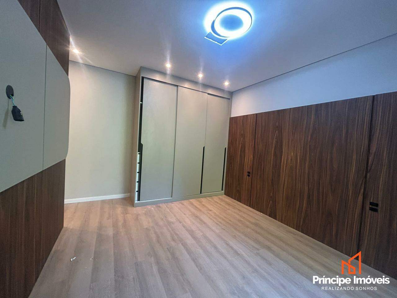 Geminado para aluguel em Joinville, Bom Retiro, 3 quartos: 