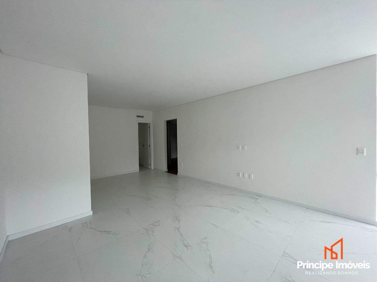 Apartamento à venda em Joinville, Atiradores, 3 quartos: 