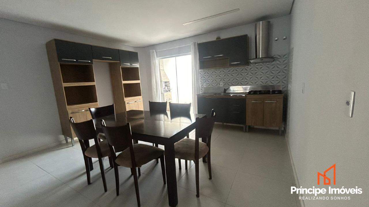 Geminado para aluguel em Joinville, Guanabara, 3 quartos: 