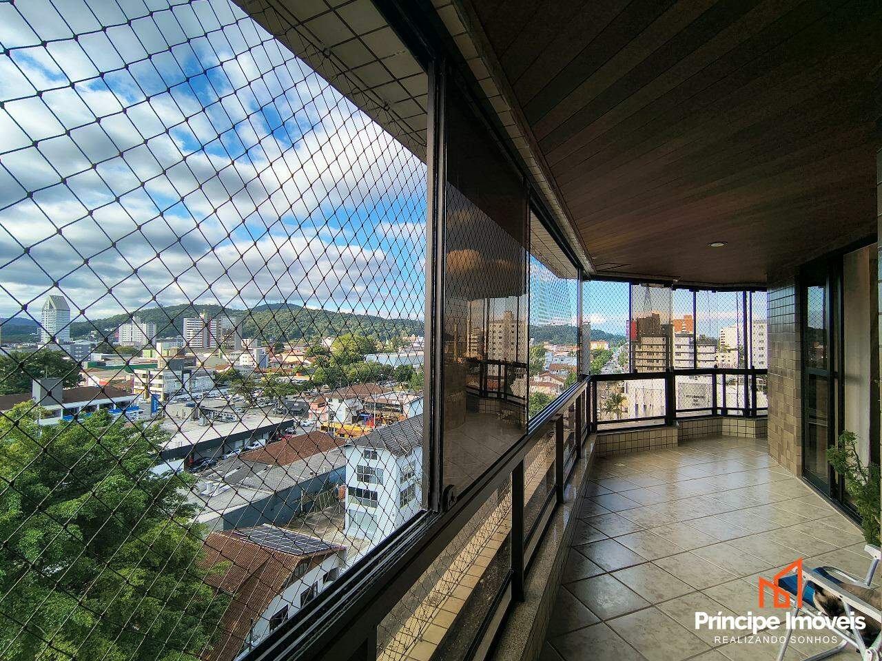 Apartamento à venda em Joinville, Anita Garibaldi, 3 quartos: 
