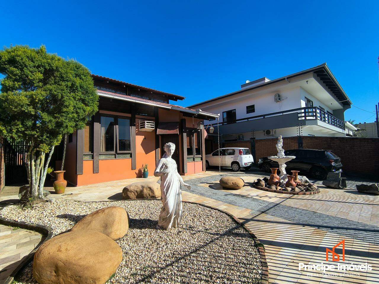 Casa à venda em Joinville, Bucarein, 3 quartos: 