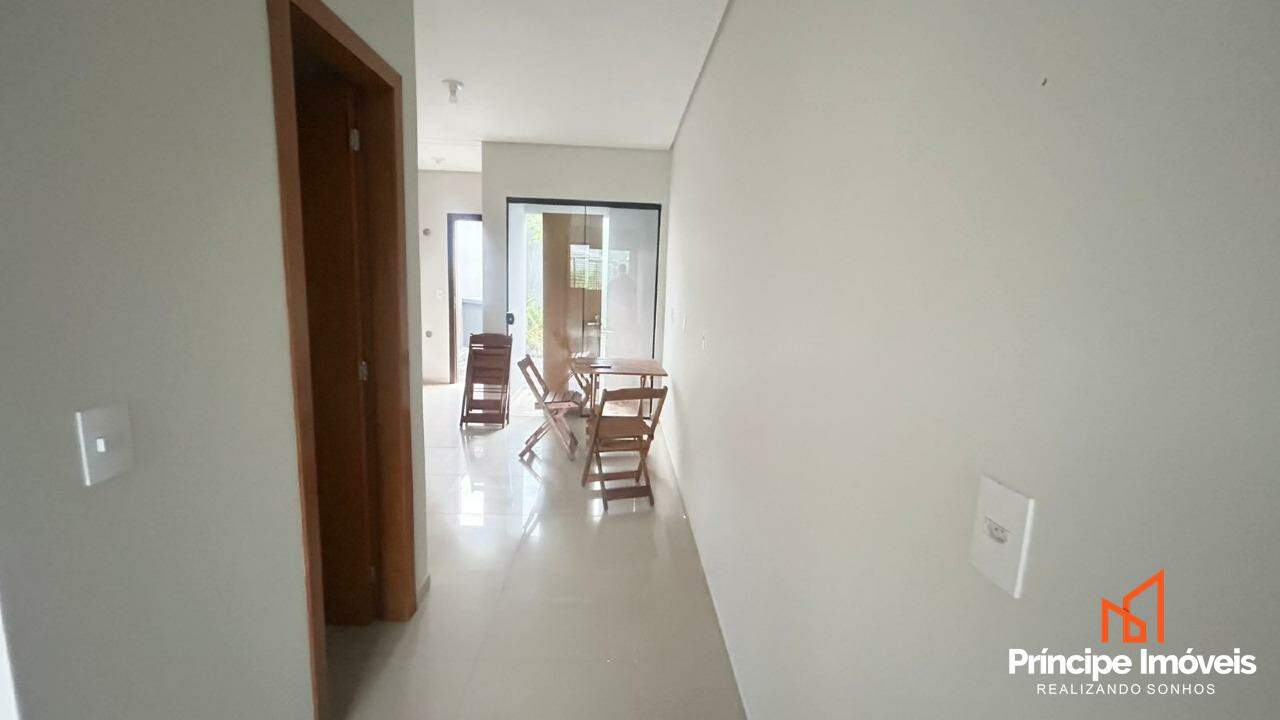 Casa para aluguel em Joinville, Iririú, 2 quartos: 