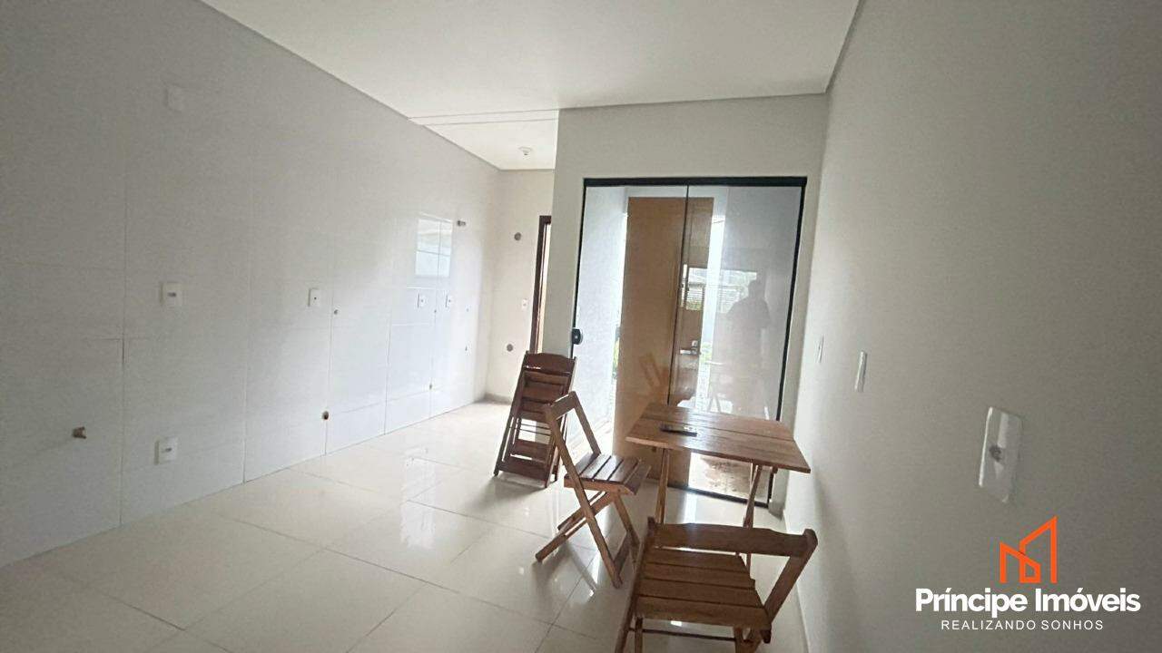 Casa para aluguel em Joinville, Iririú, 2 quartos: 