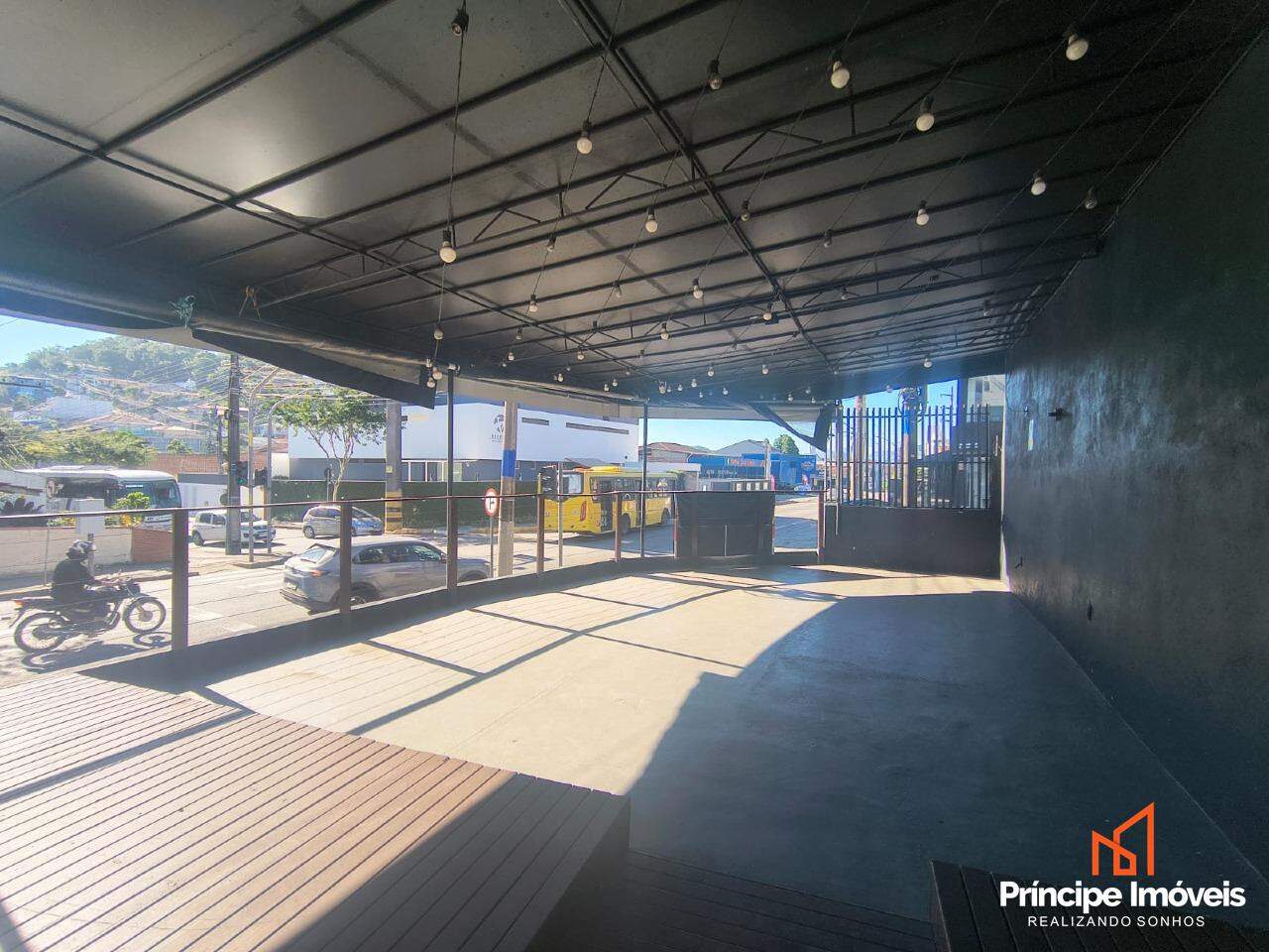 Sala comercial para aluguel em Joinville, Iririú, : 