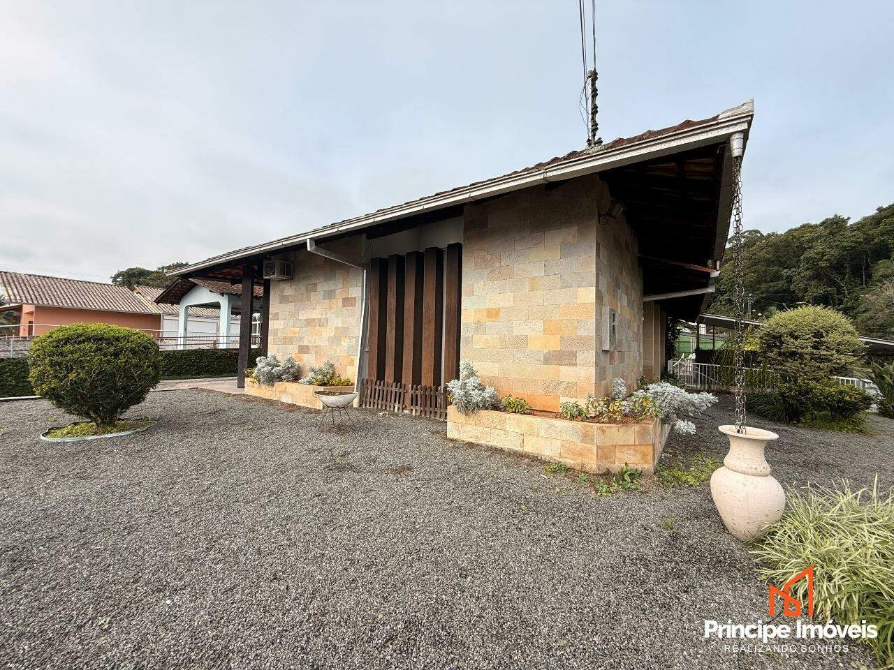 Casa à venda em Joinville, Glória, 3 quartos: 