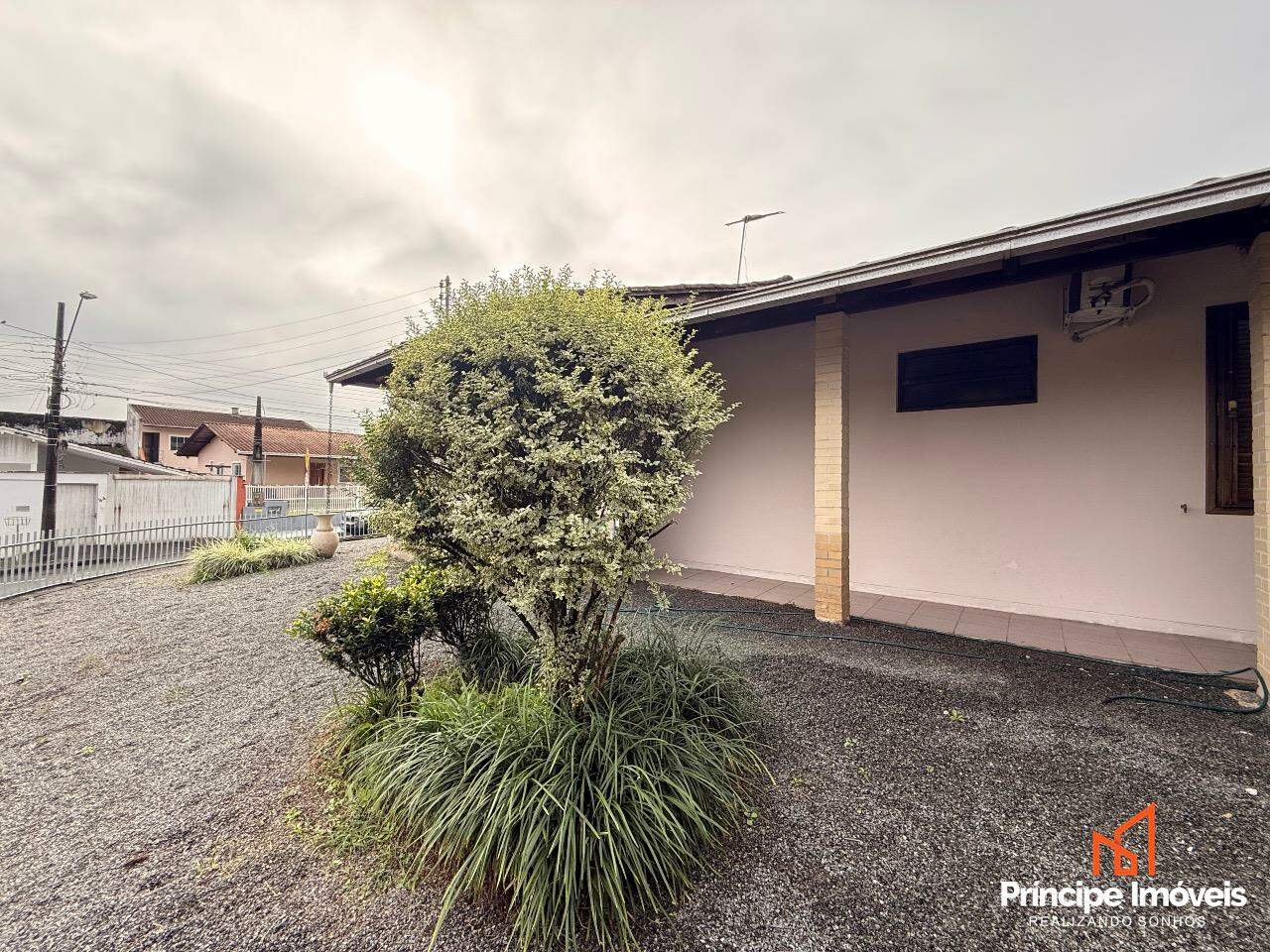 Casa à venda em Joinville, Glória, 3 quartos: 