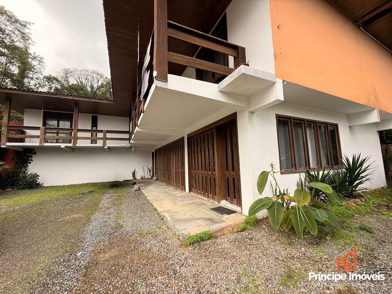 Casa à venda em Joinville, Saguaçu, 4 quartos: 