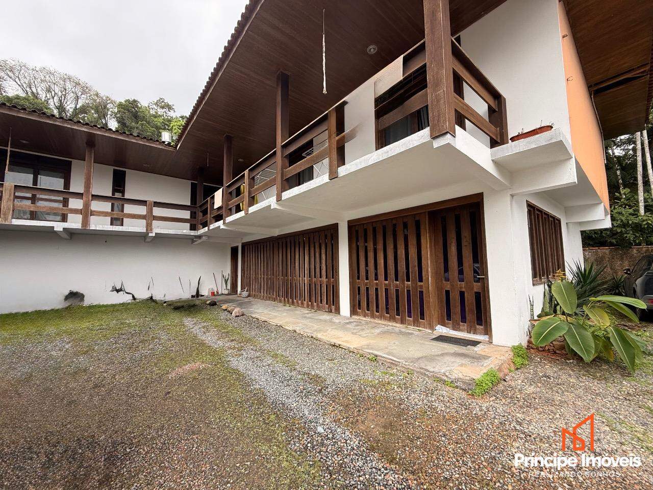 Casa à venda em Joinville, Saguaçu, 4 quartos: 