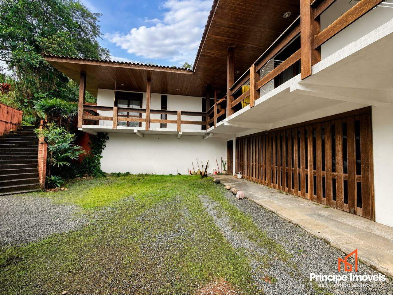 Casa à venda em Joinville, Saguaçu, 4 quartos: 