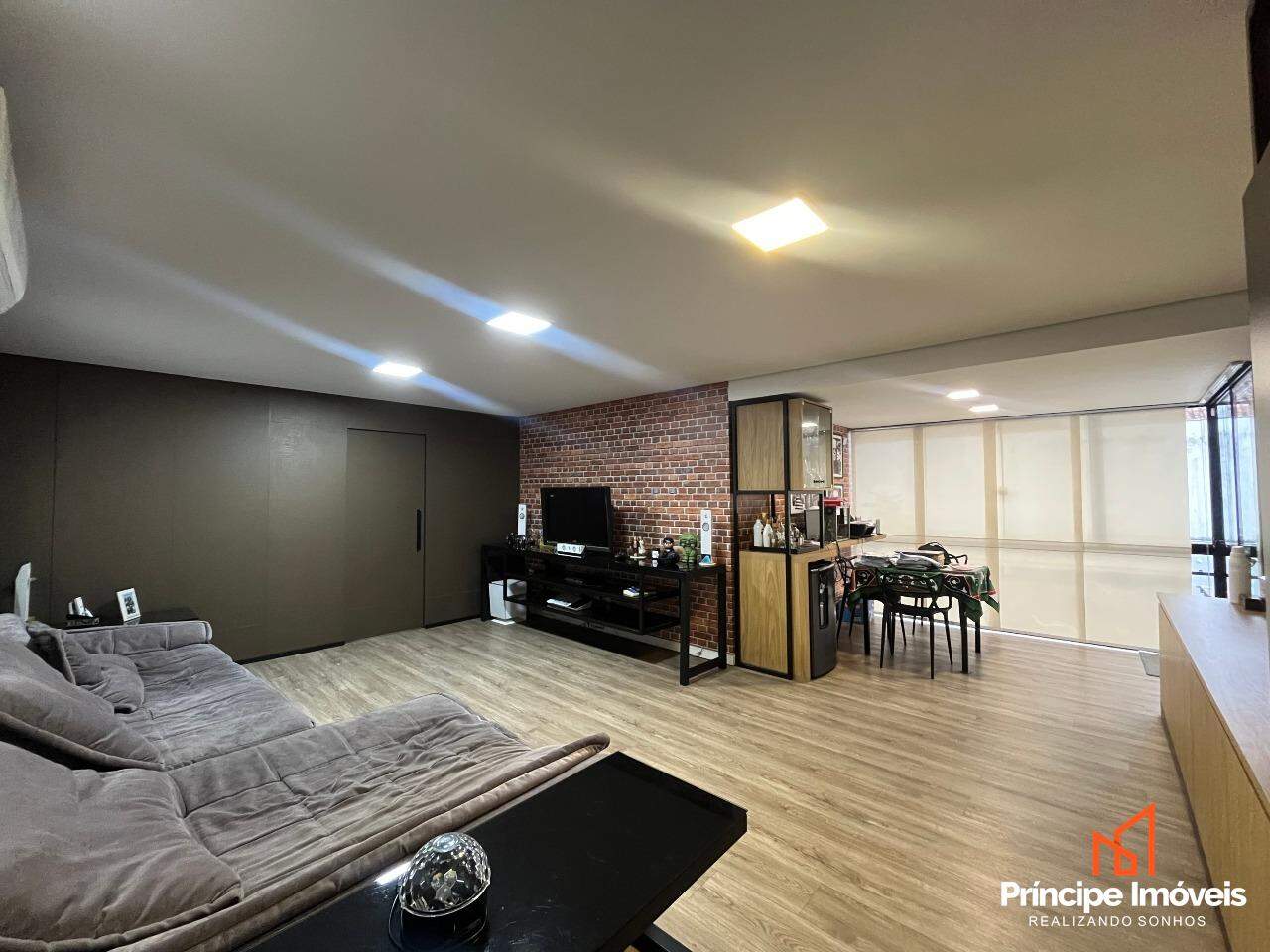 Casa à venda em Joinville, Bucarein, 2 quartos: 