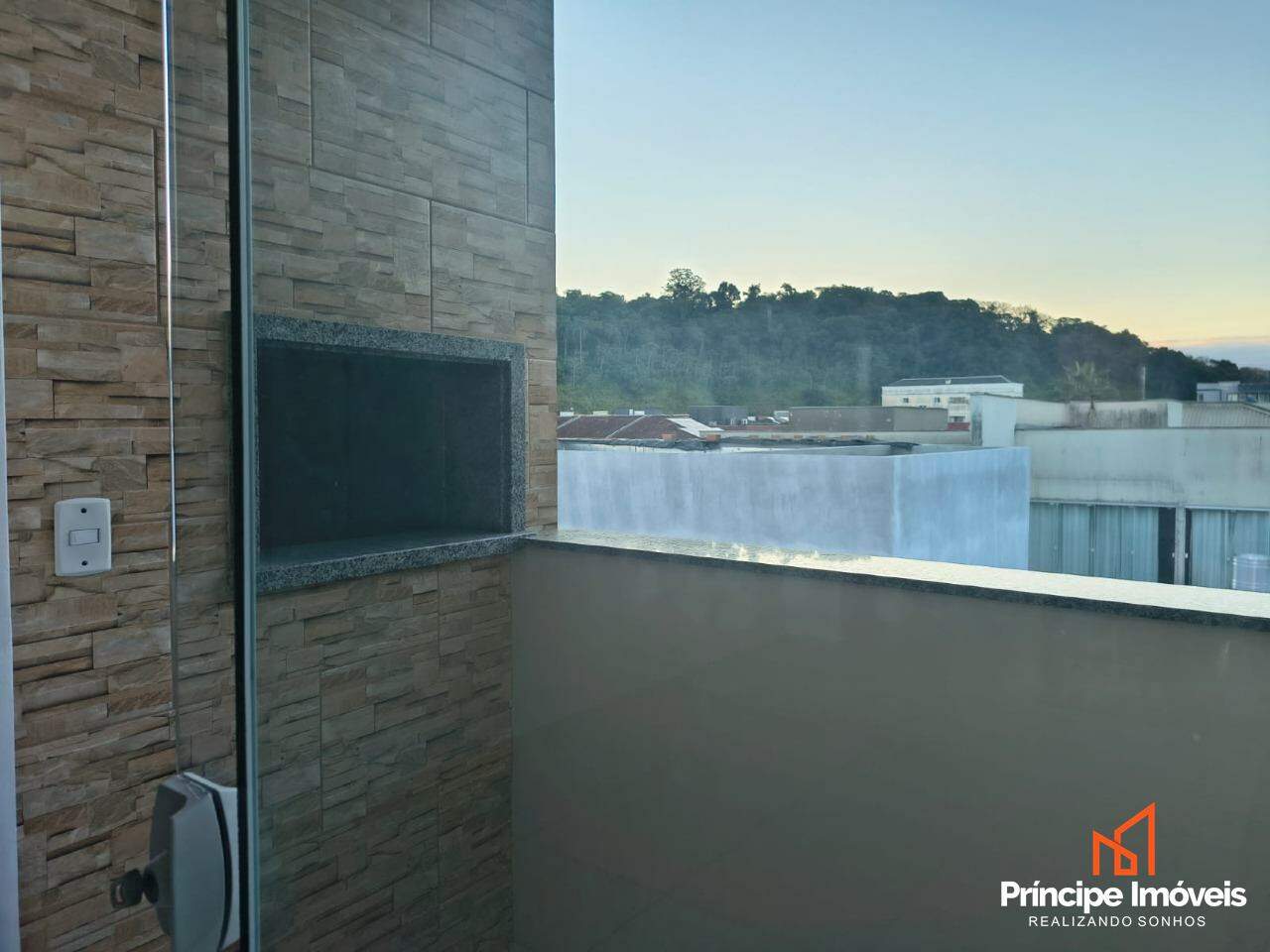 Apartamento para aluguel em Joinville, Jardim Sofia, 2 quartos: 