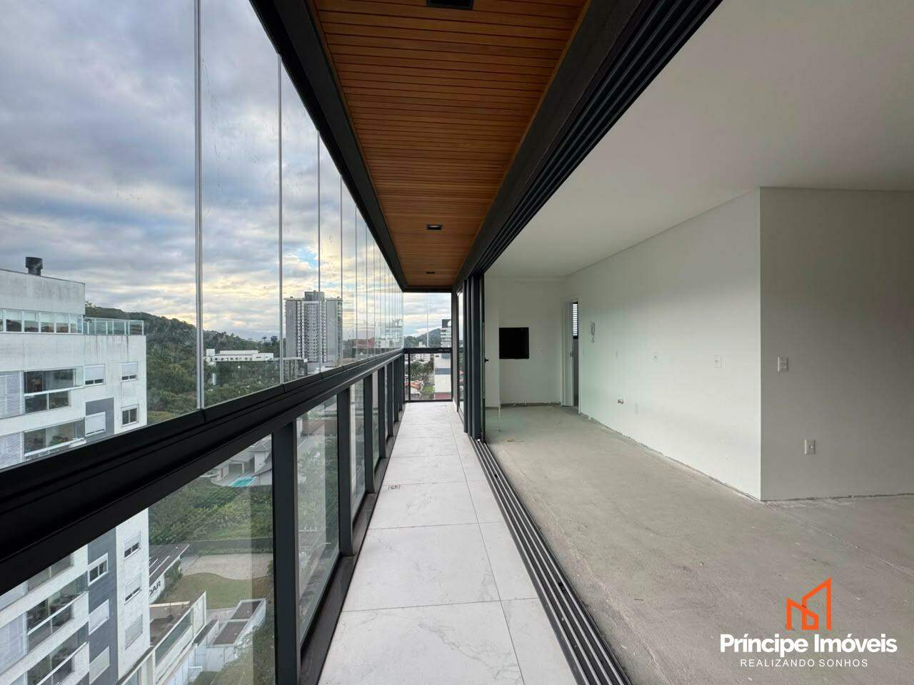 Apartamento à venda em Joinville, Atiradores, 3 quartos: 