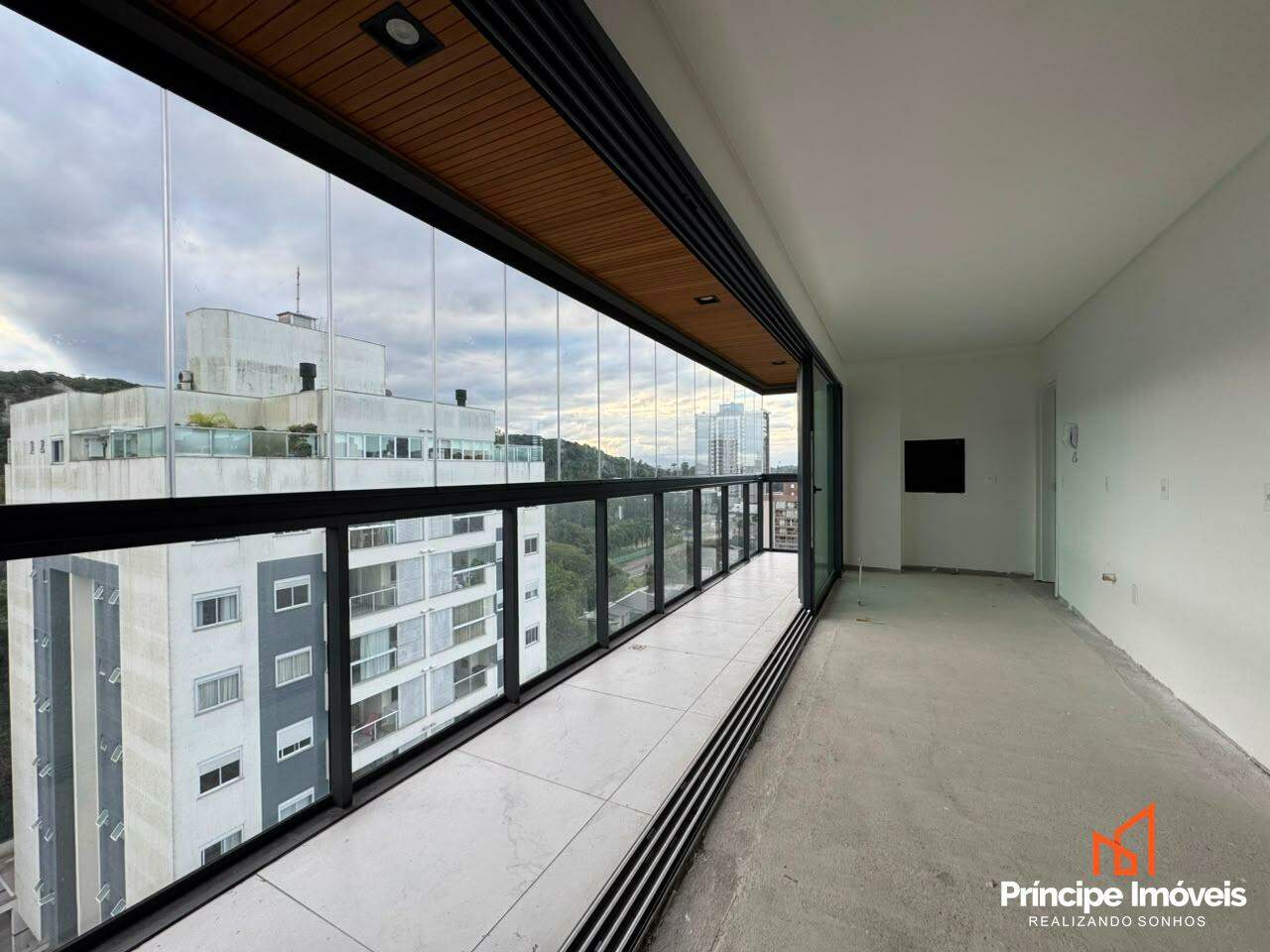 Apartamento à venda em Joinville, Atiradores, 3 quartos: 