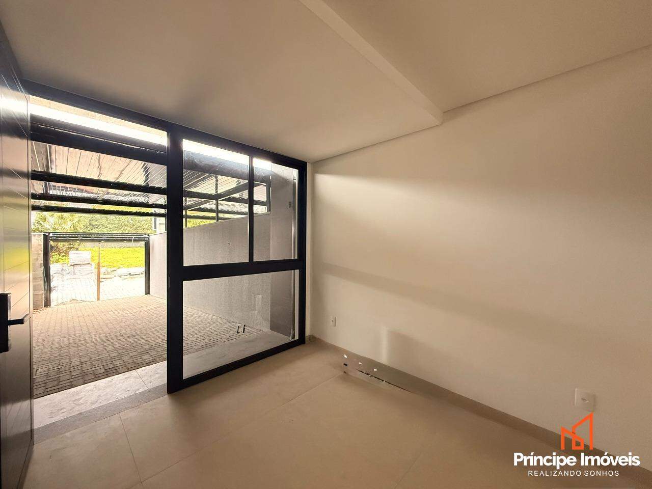 Geminado à venda em Joinville, Glória, 3 quartos: 