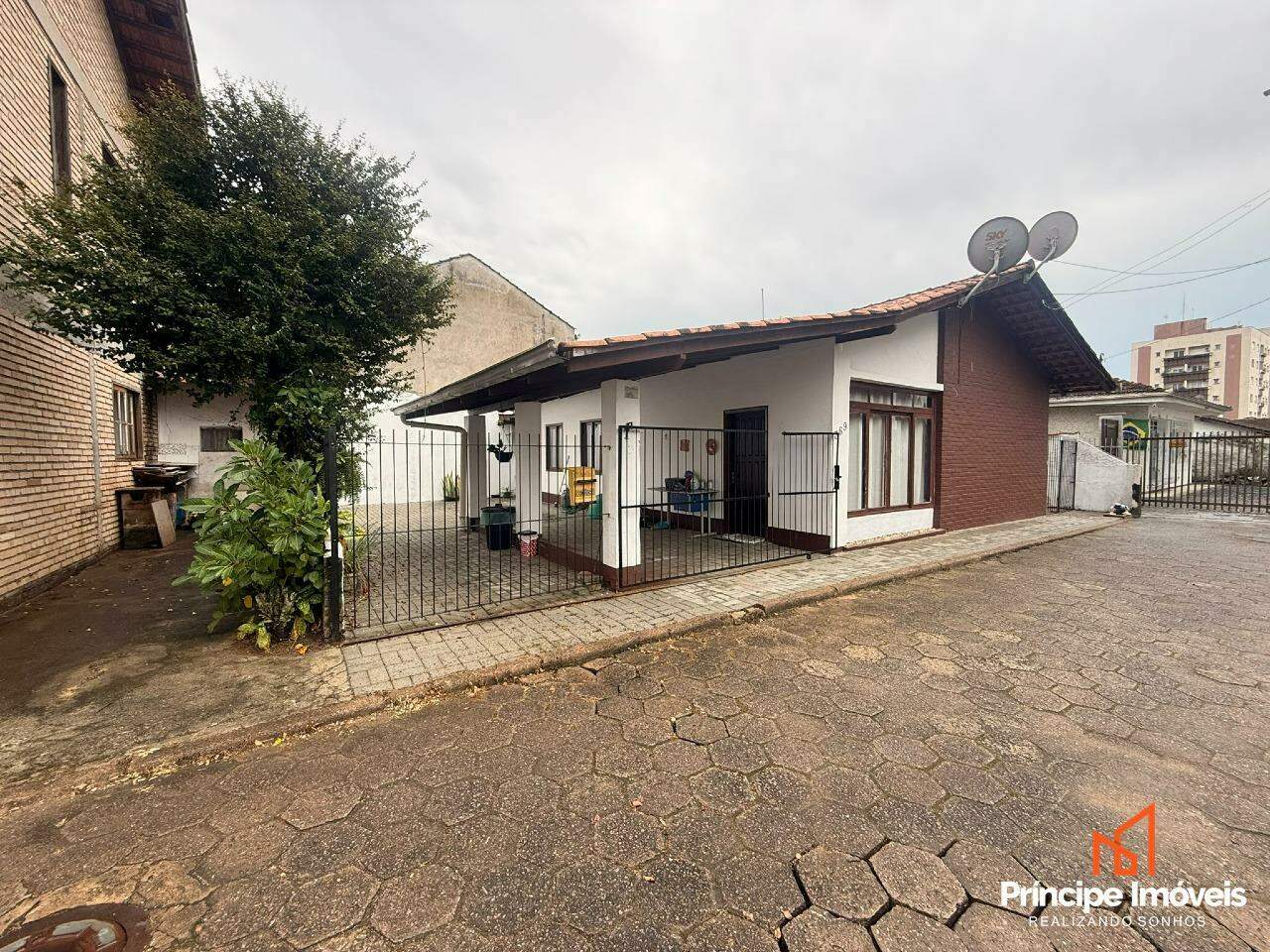 Casa à venda em Joinville, Bucarein, 3 quartos: 