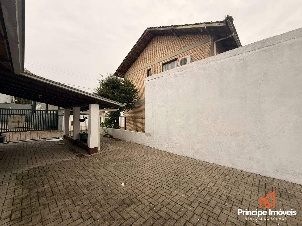 Casa à venda em Joinville, Bucarein, 3 quartos: 