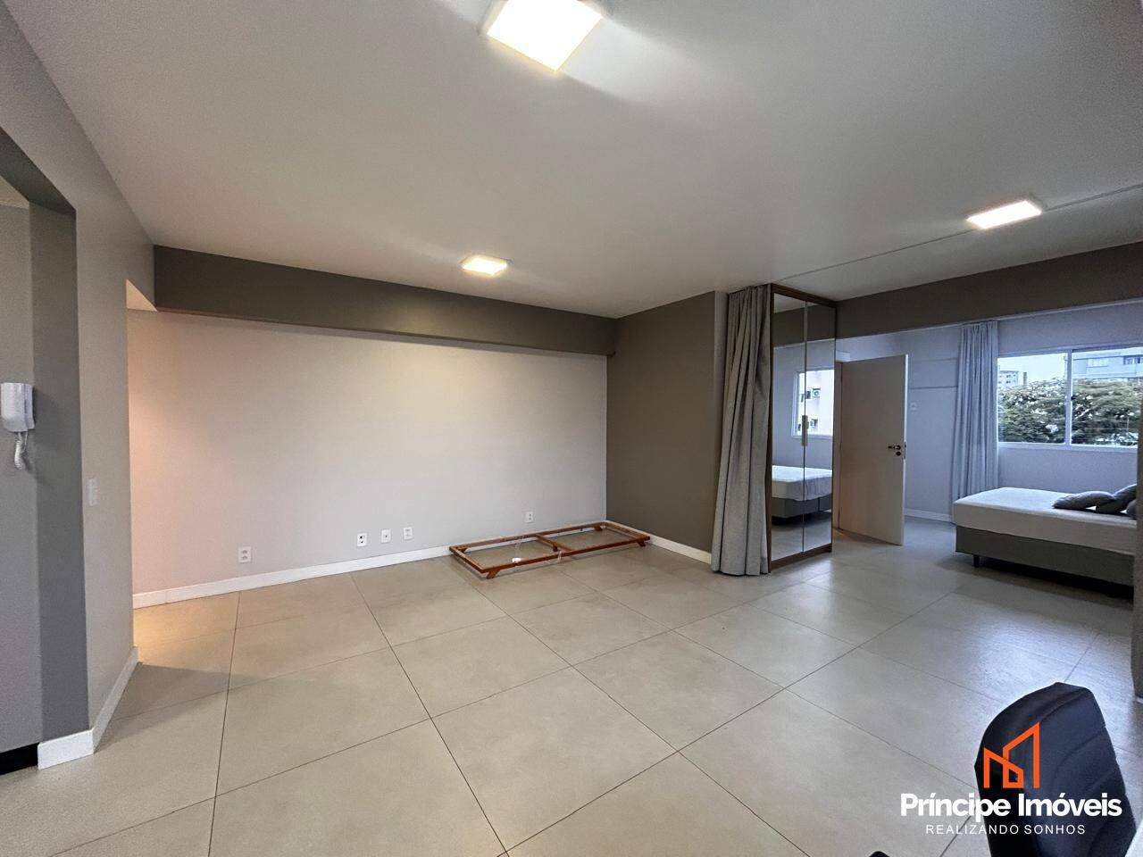 Apartamento para aluguel em Joinville, Anita Garibaldi, 1 quarto: 