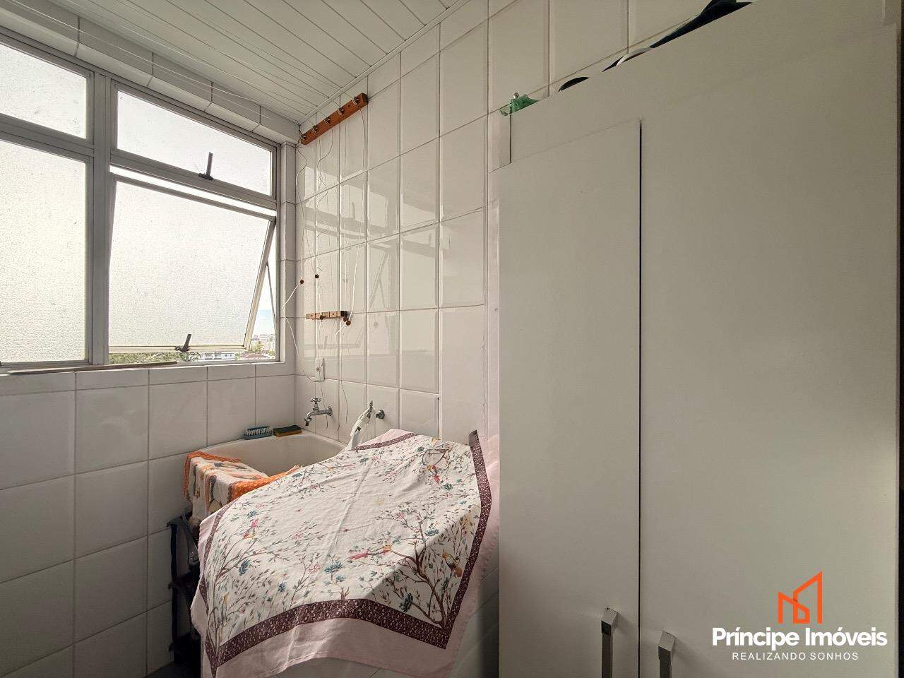 Apartamento à venda em Joinville, Bucarein, 3 quartos: 