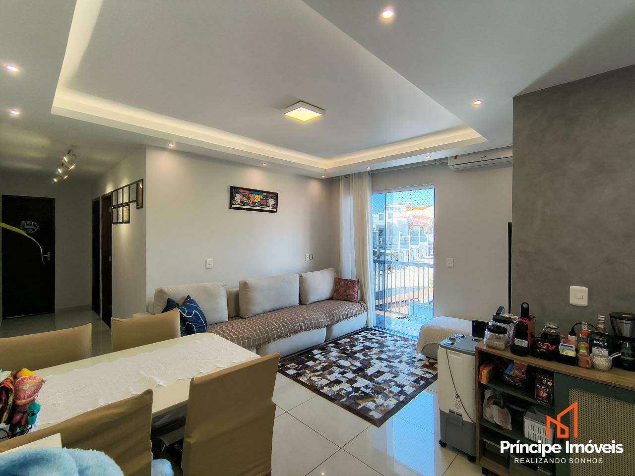 Apartamento à venda em Joinville, Guanabara, 2 quartos: 