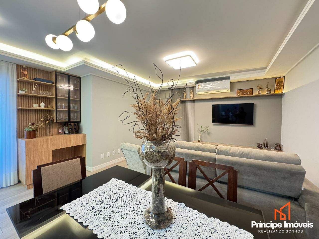 Apartamento à venda em Joinville, Centro, 3 quartos: 