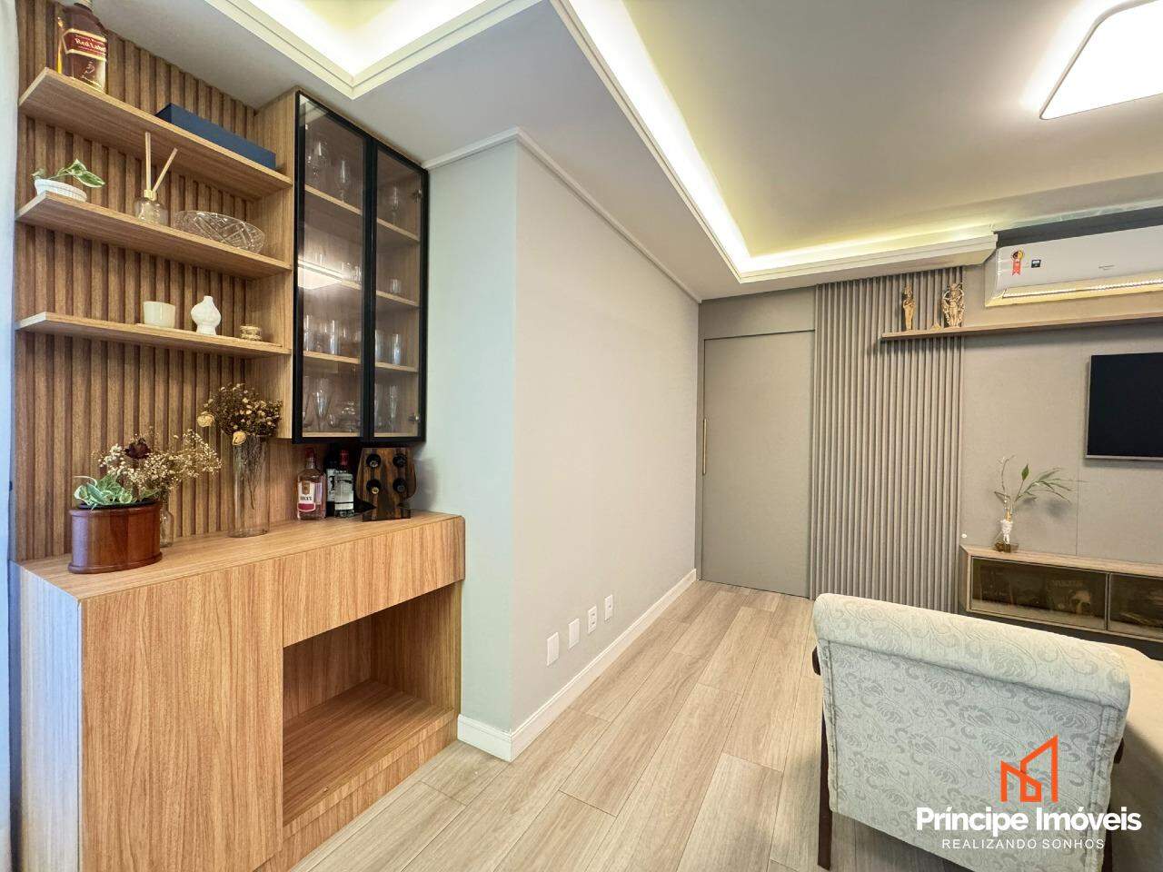 Apartamento à venda em Joinville, Centro, 3 quartos: 