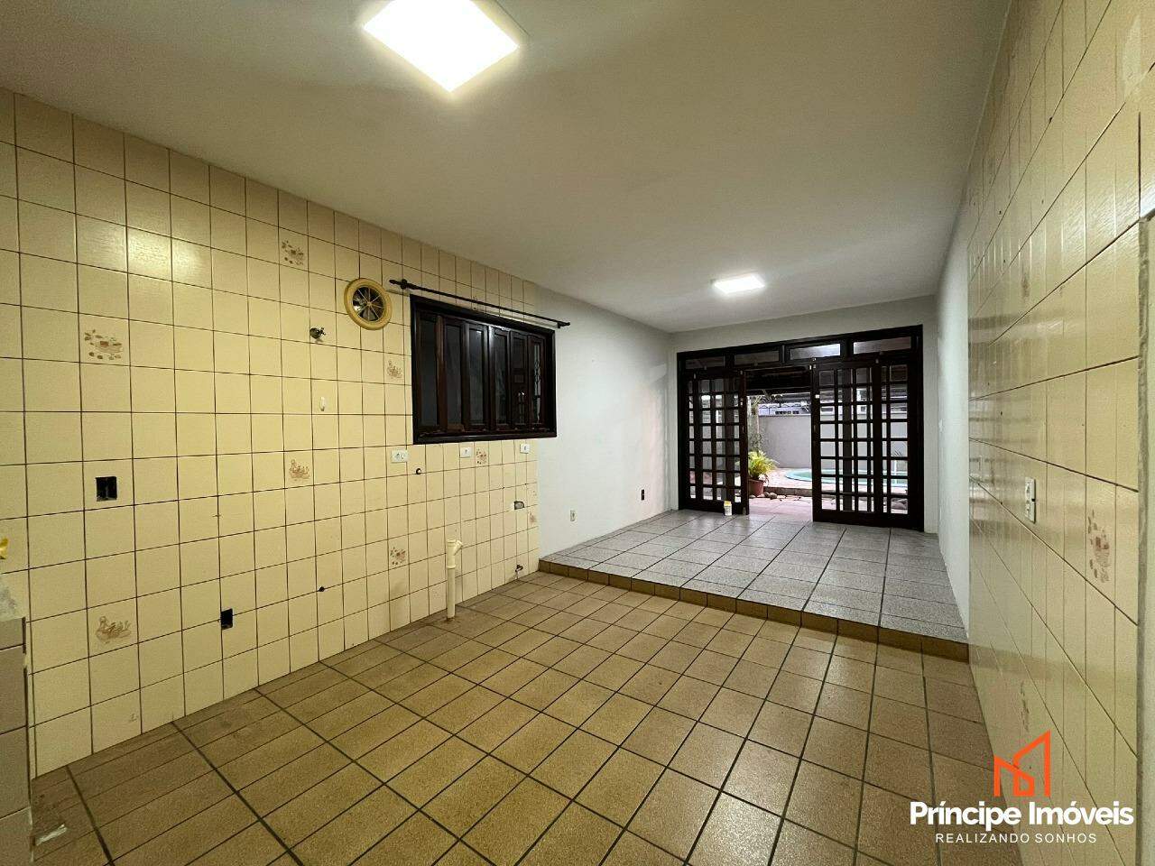 Casa à venda em Joinville, Saguaçu, 4 quartos: 