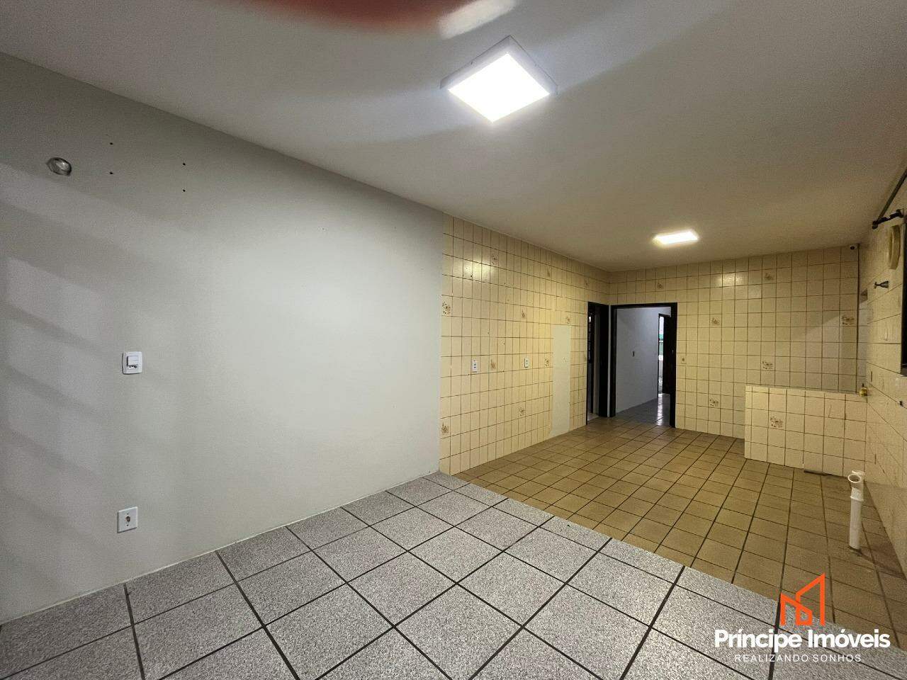Casa à venda em Joinville, Saguaçu, 4 quartos: 