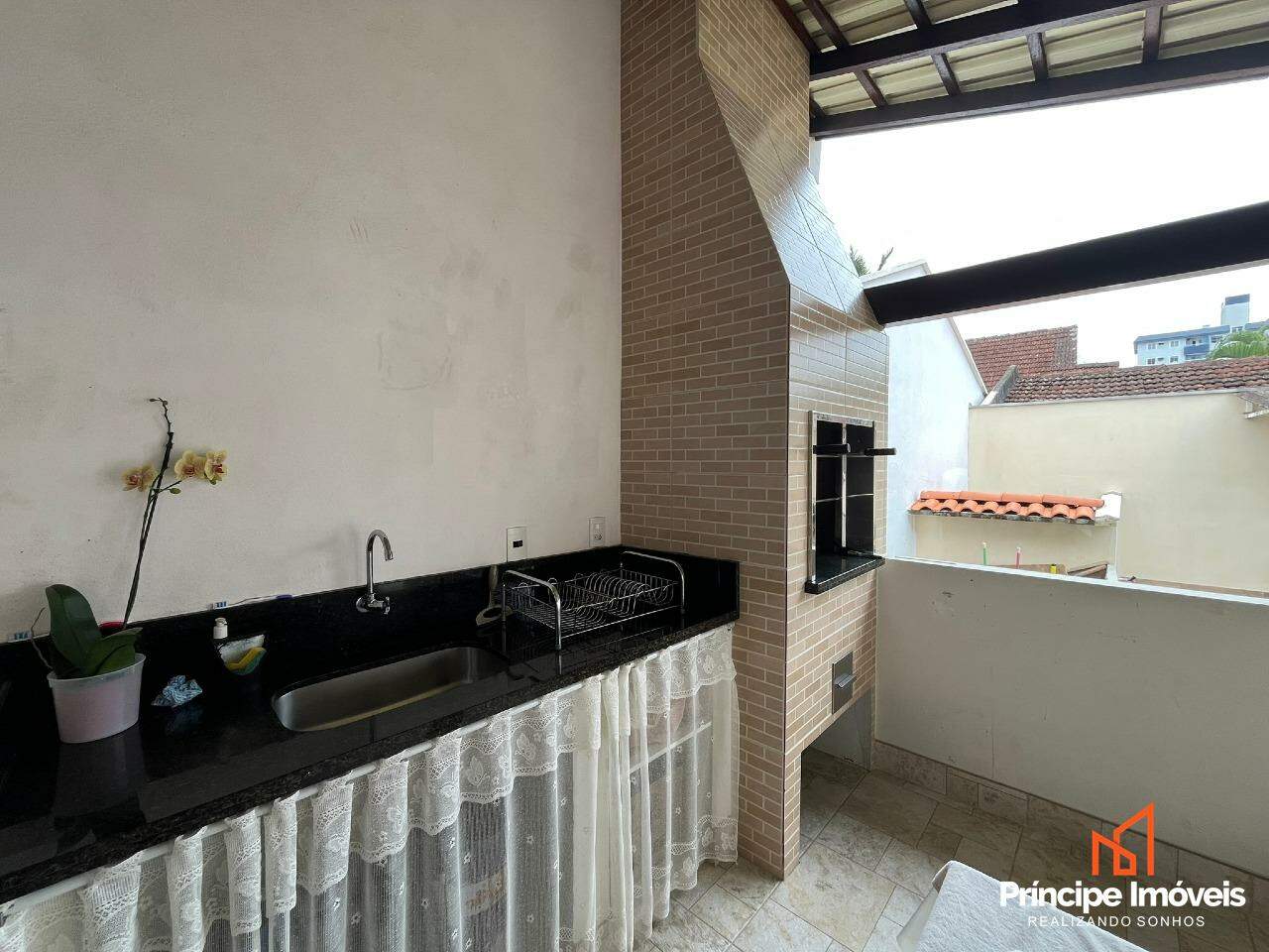 Casa à venda em Joinville, Bucarein, 3 quartos: 