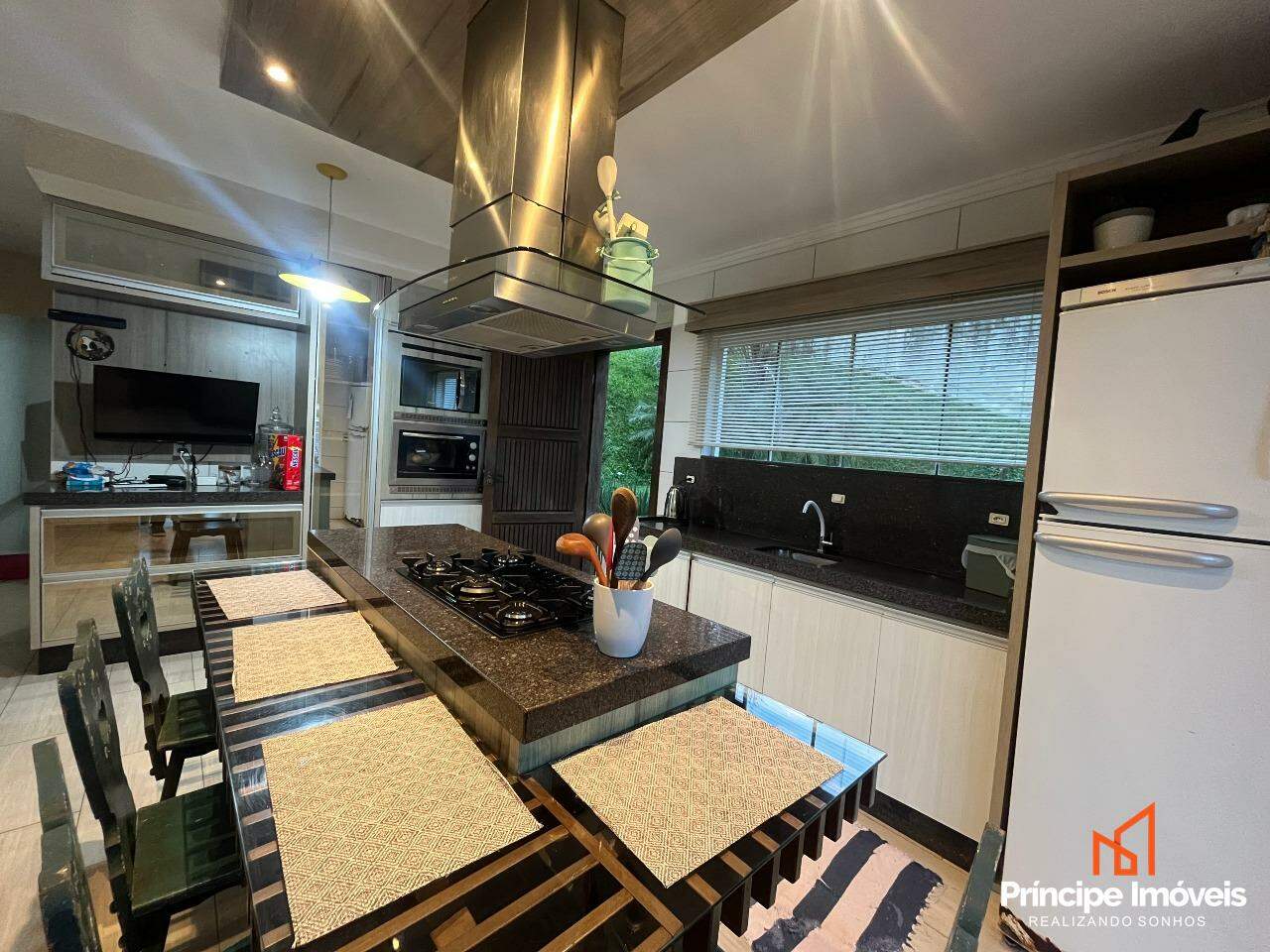 Casa à venda em Joinville, Floresta, 3 quartos: 