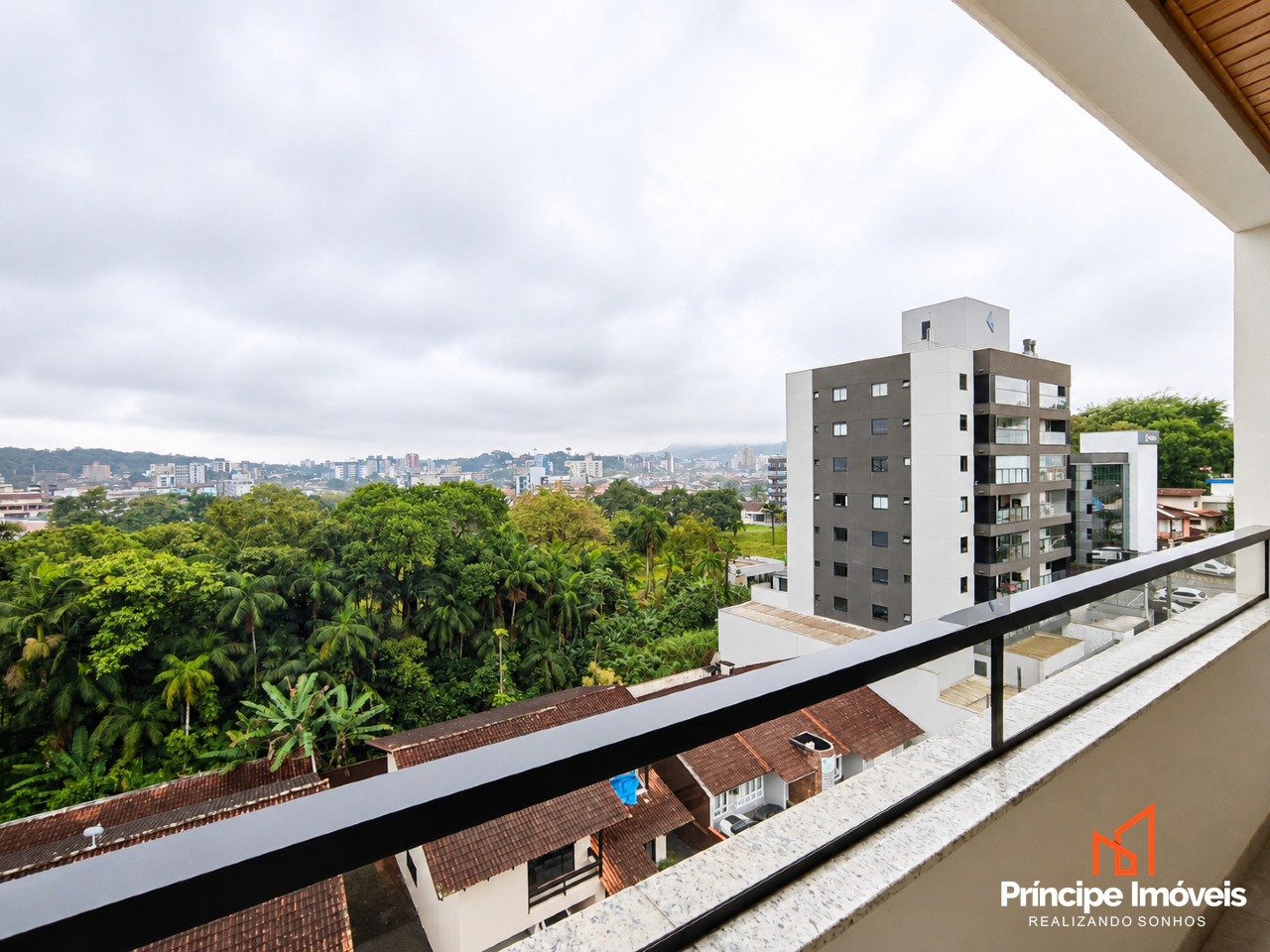 Apartamento à venda em Joinville, Saguaçu, 3 quartos: 