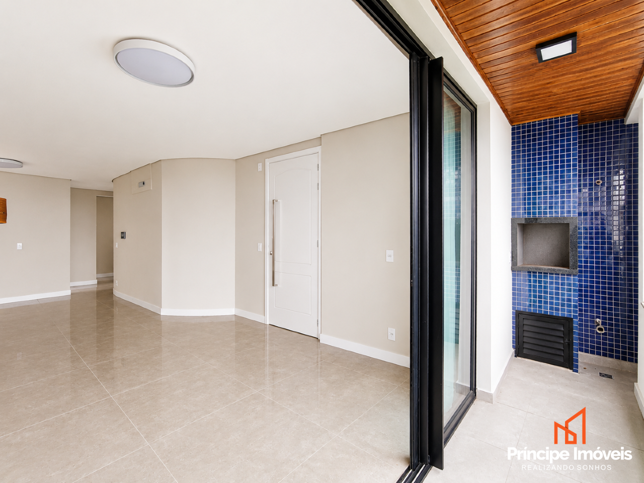 Apartamento à venda em Joinville, Saguaçu, 3 quartos: 