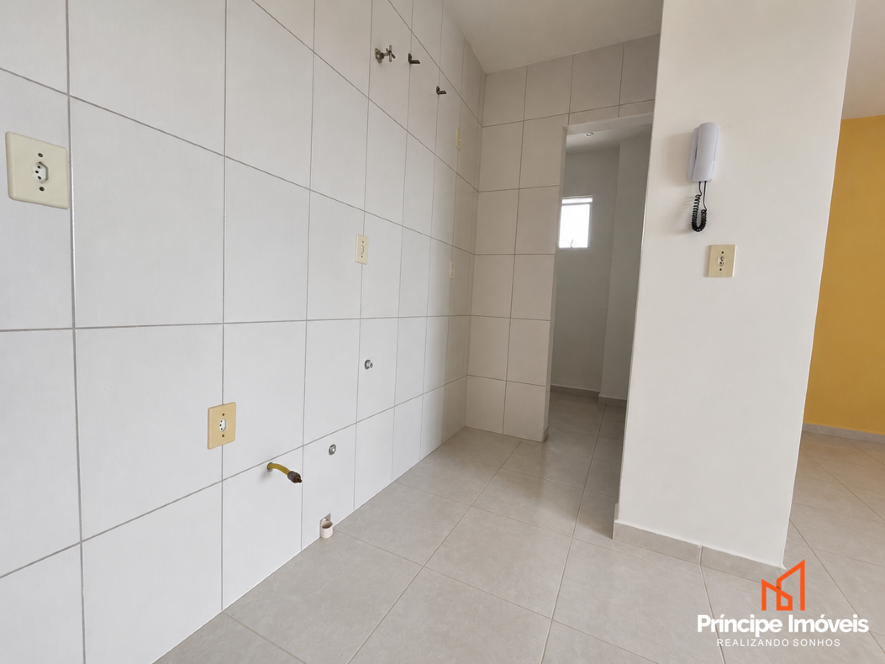 Apartamento para aluguel em Joinville, Adhemar Garcia, 3 quartos: 