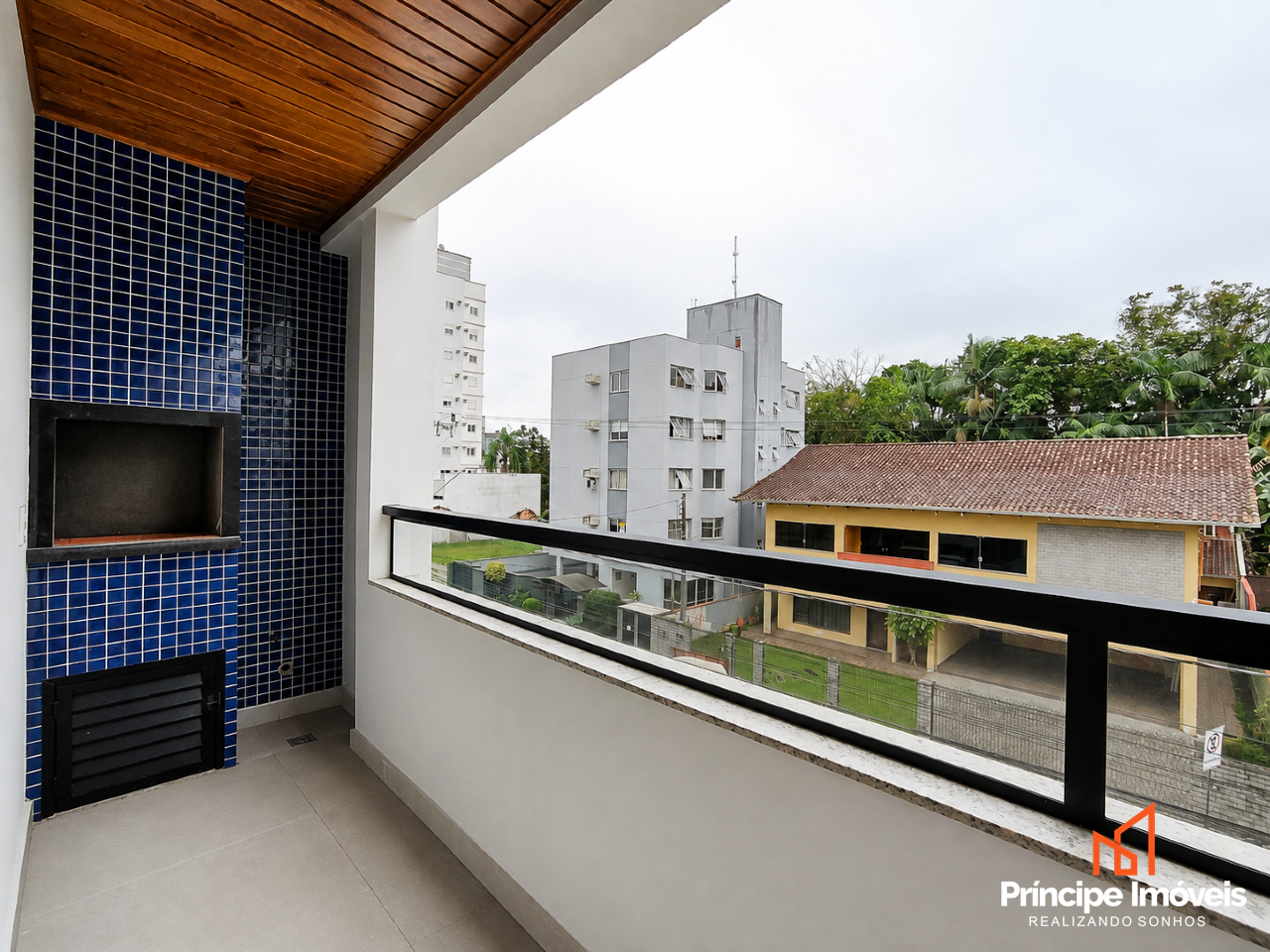 Apartamento à venda em Joinville, Saguaçu, 3 quartos: 