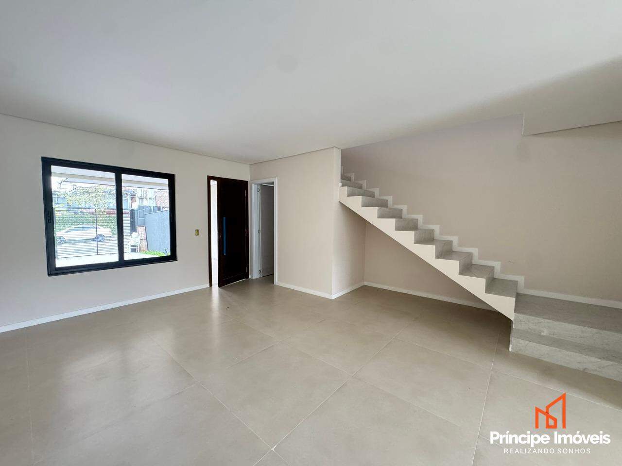 Geminado à venda em Joinville, Saguaçu, 3 quartos: 