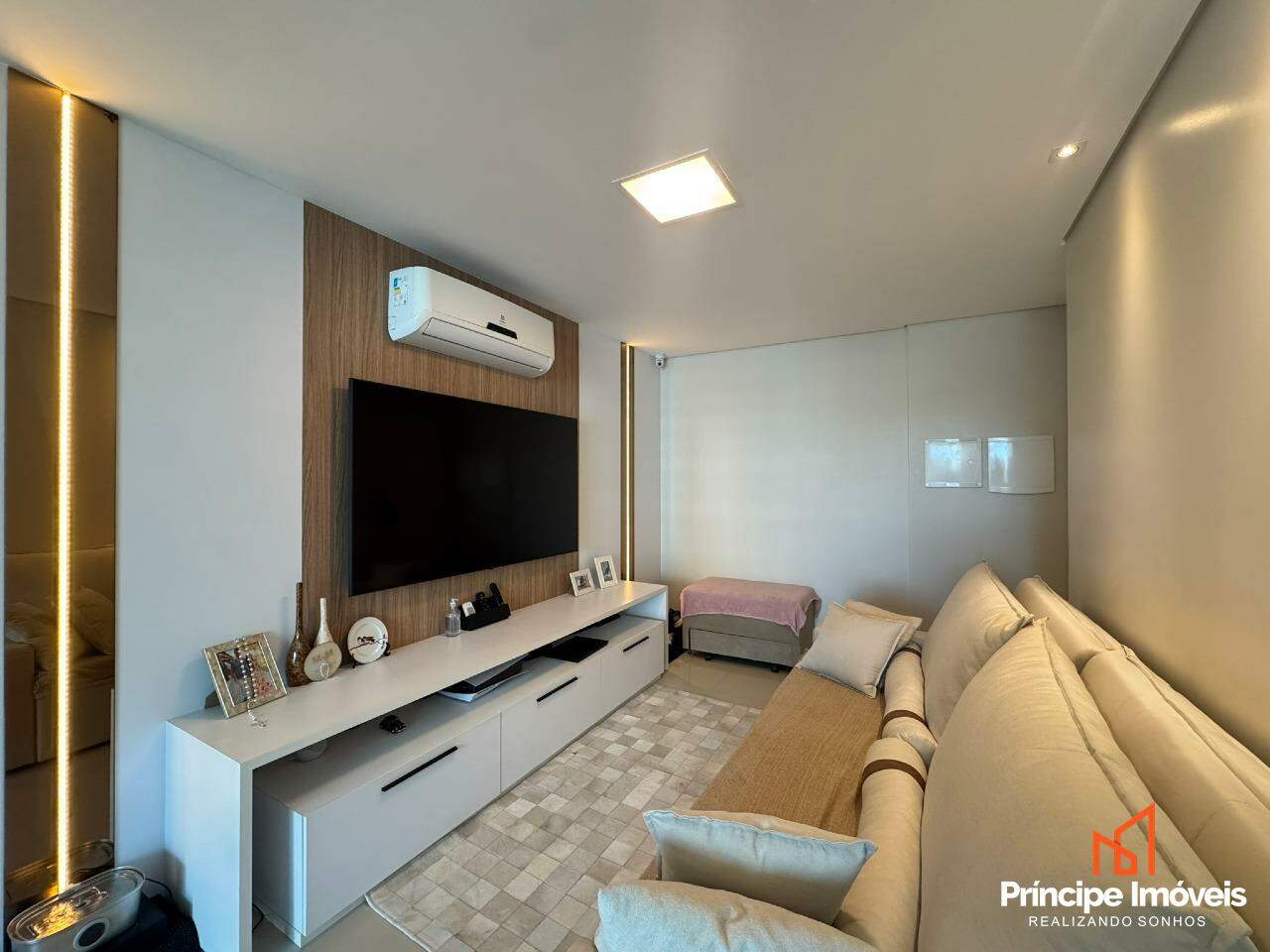 Apartamento à venda em Joinville, Centro, 3 quartos: 